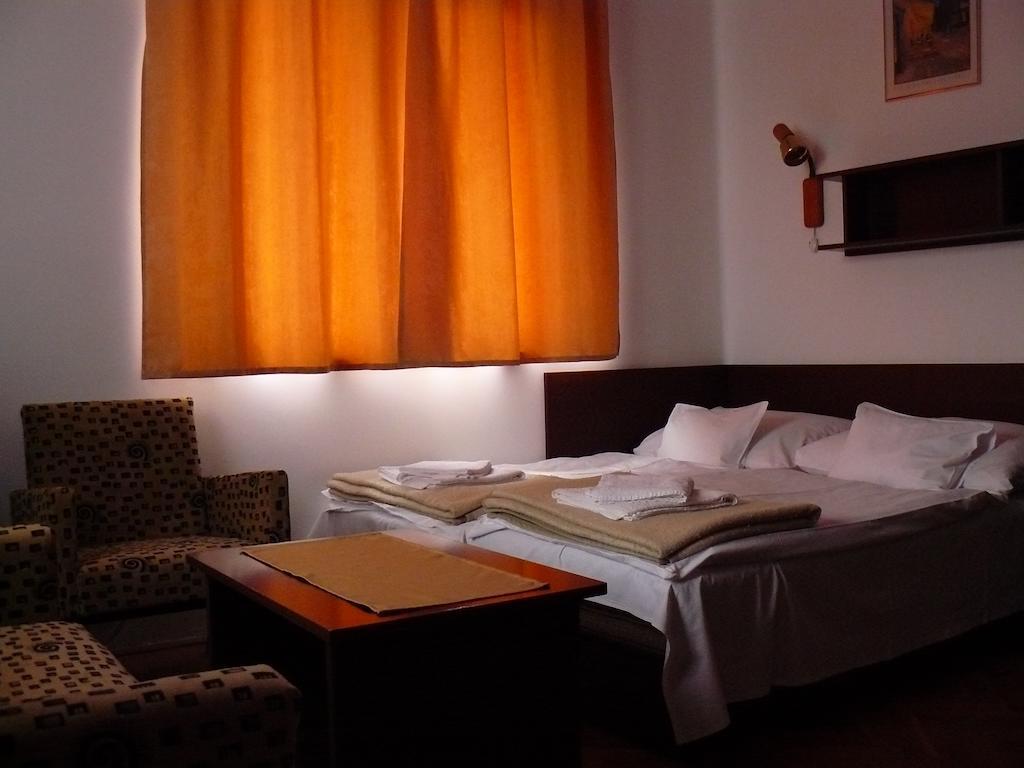 Bed and Breakfast Diana Panzió Mátrafüred Habitación foto